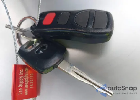 2004 Infiniti G35 from USA, damaged, VIN JNKCV54E74M822258